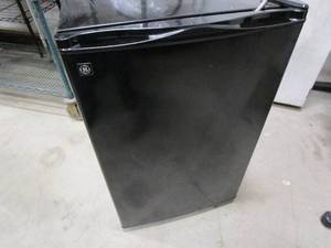 Compact Refrigerator
