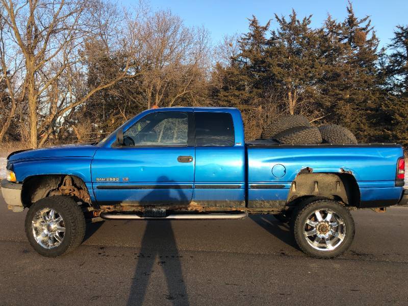 1998 Dodge Ram 2500 4WD Laramie SLT - 118,318