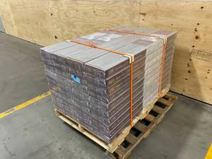 lot 4 image: HOME DECORATORS COLLECTION Lot of 40 Cases of-  Water Resistant EIR Silverton Oak 8 mm Thick x 7-12 in. Wide x 50-23 in Length Laminate Flooring (23.69 sq. ft. case)
