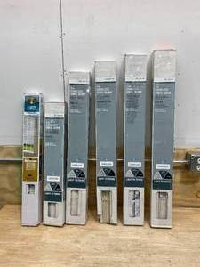 lot 19 image: Lot of 6 Various Window Blinds