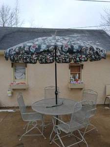 White Patio Table And Four Chairs