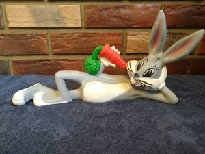 Vintage Bugs Bunny Figurine