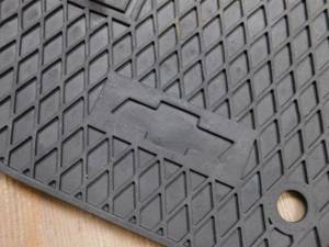 lot 81 image: Chevy Vehicle Mats