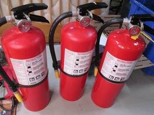 Lot of 3 fire extinguishers...