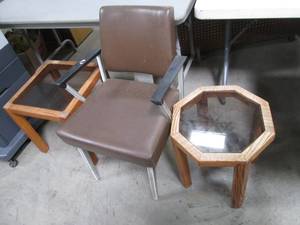 Office waiting room style chair wit...
