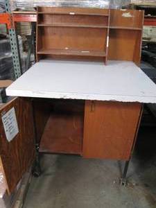 Large Rolling Stand Up Desk with lo...