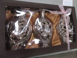 Happy Home 3pc Happy Home Vase Set....