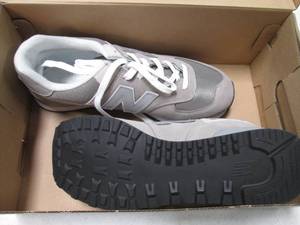 Brand New Mens New  Balance sneake...