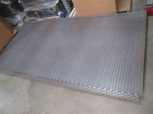 Lot of 3 metal grates measure  53...