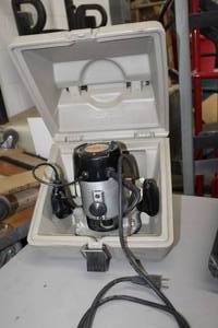 lot 309 image: Sears Router 315.1738  with Case