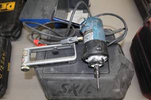 lot 313 image: Bosch Router 1608DW  with Case, Malca HC1 Hole Cutter
