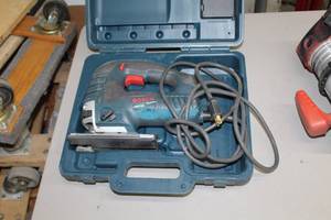 lot 321 image: Bosch Jig Saw JS470E  with Case