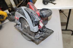 lot 324 image: Skilsaw Laser CutLine Circular Saw 7-14 5750