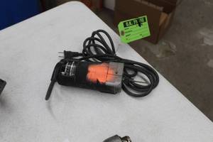 lot 330 image: Porter-Cable Router 7301
