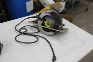 lot 333 image: DeWalt Circular Saw