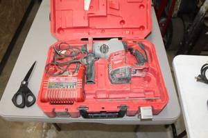 lot 352 image: Milwaukee 18V Cordless Rotary Hammer 2605-20  with Charger, Case