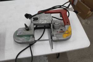 lot 353 image: Milwaukee Heavy Duty Band Saw 6230