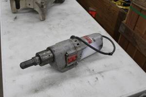 lot 466 image: Milwaukee Heavy Duty Dymodrill Concrete Drill 4094