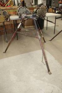 lot 479 image: Ridgid Tristand No. 450 18 to 5 53Lx48Wx35H