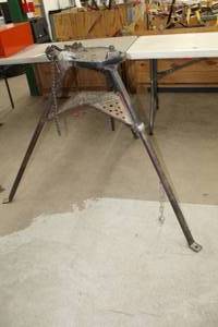 lot 490 image: Ridgid Tristand No. 450 18 to 5 53Lx48Wx35H