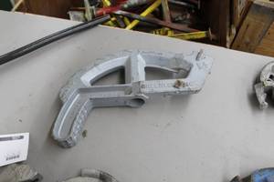 lot 496 image: Greenlee Pipe Bender Head 1-14 EMT 1 Rigid
