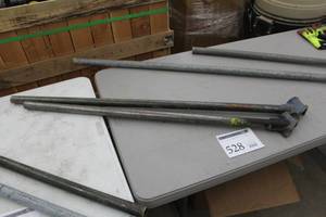 lot 528 image: Lot of (2) Greenlee Pipe Bender No. 512 34, No. 508 12