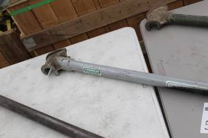 lot 550 image: Greenlee Pipe Bender No. 518 1