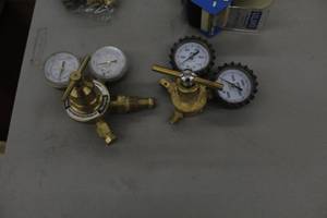 lot 581 image: Lot of (2) Compressed Gas Regulator Gauge Set  with Victor 250-Series, Uniweld Nitrogen Gas RHP800