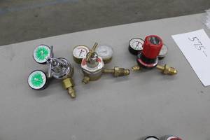 lot 598 image: Lot of (3) Compressed Gas Regulator Gauge Set  with Victor Acetylene Gas G250-15-510 350psi, Smith Acetylene Gas H1721C-510 400psi, 4000psi