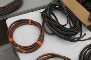 lot 601 image: Lot of (2) Compressed Gas Hose