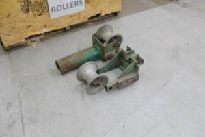lot 621 image: Lot of (2) Industrial Pulley 5Wx6D  with Sheave (x2)