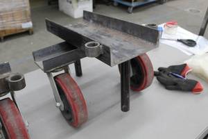 lot 647 image: Industrial Roller Assembly 18Lx18Wx14H