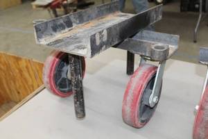 lot 648 image: Industrial Roller Assembly 18Lx18Wx14H