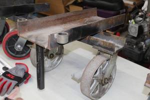lot 650 image: Industrial Roller Assembly 22Lx18Wx14H