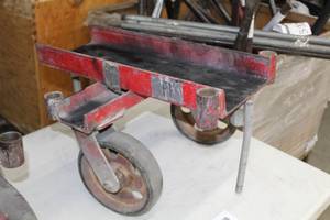 lot 654 image: Industrial Roller Assembly 22Lx18Wx14H