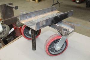 lot 655 image: Industrial Roller Assembly 18Lx18Wx14H