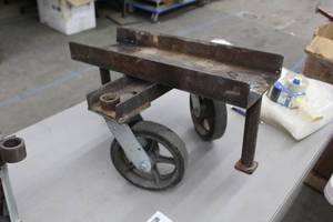 lot 656 image: Industrial Roller Assembly 22Lx18Wx14H
