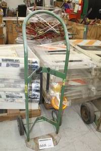 lot 668 image: Welding Dolly 2-wheel Green 17-12Wx15Dx47-12H