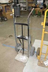 lot 666 image: Welding Dolly 2-wheel Black 22Wx18Dx48H