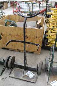 lot 681 image: Welding Dolly 2-wheel Green 26Wx16Dx48H  with Tank Chain