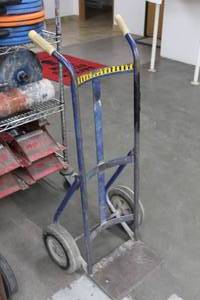 lot 690 image: Hand Truck 2-wheel Blue 19Wx17Dx45H