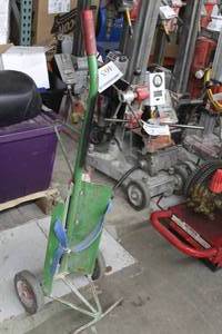lot 700 image: Welding Dolly 2-wheel Green 13Wx11Dx39H  with Tank Strap