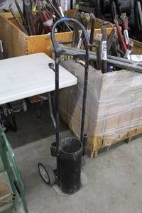 lot 704 image: Welding Dolly 2-wheel Black 14Wx12Dx51H