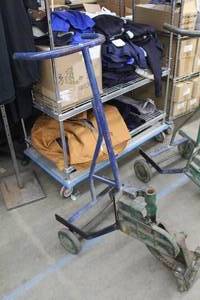 lot 705 image: Greenlee Rolling Mechanical Pipe Bender 2-wheel 1801 22Wx32Dx50H