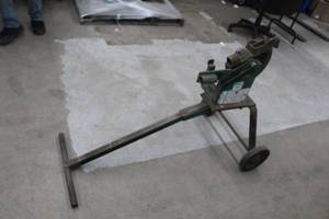 lot 707 image: Greenlee Rolling Mechanical Pipe Bender 2-wheel 1800 22Wx32Dx50H