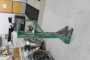 lot 627 image: Greenlee Pipe Adapter Sheave 649
