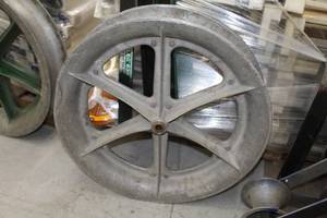 lot 615 image: Ensley Industrial Pulley 5Wx24D