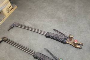 lot 565 image: Victor Straight Cutting Torch with Cutting Tip
