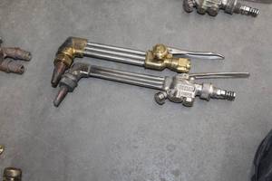 lot 570 image: Lot of (2) Smith,Uniweld Straight Cutting Torch