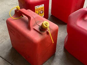 lot 42 image: Lot Of (7) Assorted Gas Cans